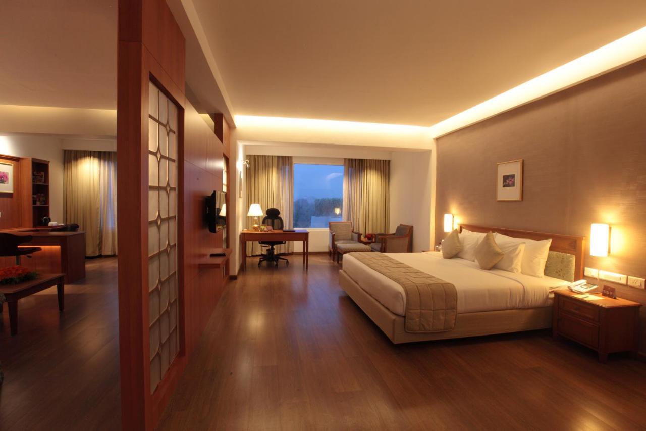Monsoon Empress Kochi Hotel Eksteriør billede