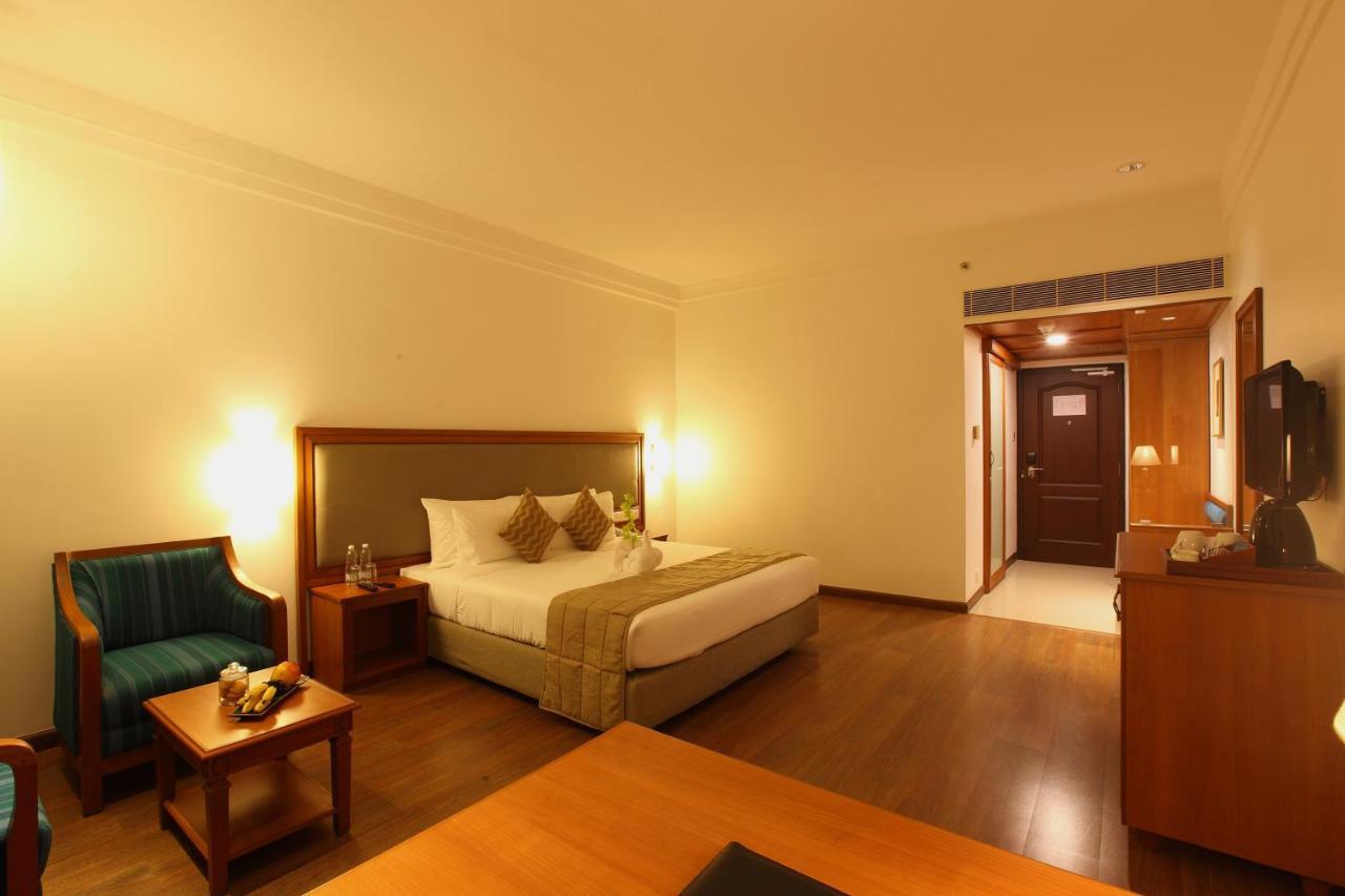 Monsoon Empress Kochi Hotel Eksteriør billede
